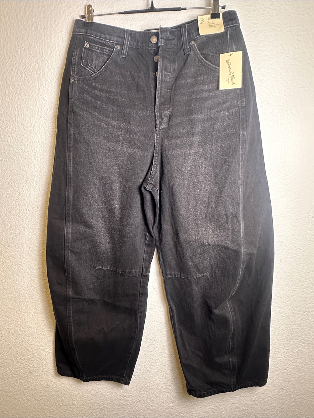 Universal Thread Women's High Rise Curved Leg Ankle Black Denim Jeans Size 10